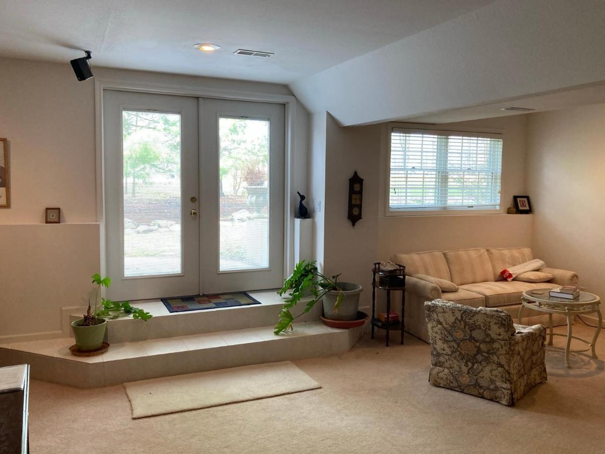 Beautiful Parkside Suite Saint James Exterior foto